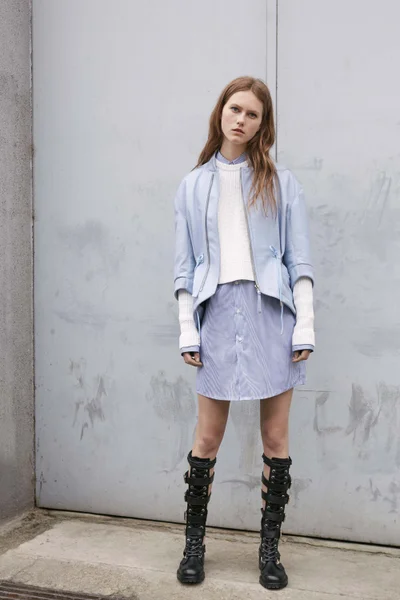Look 30